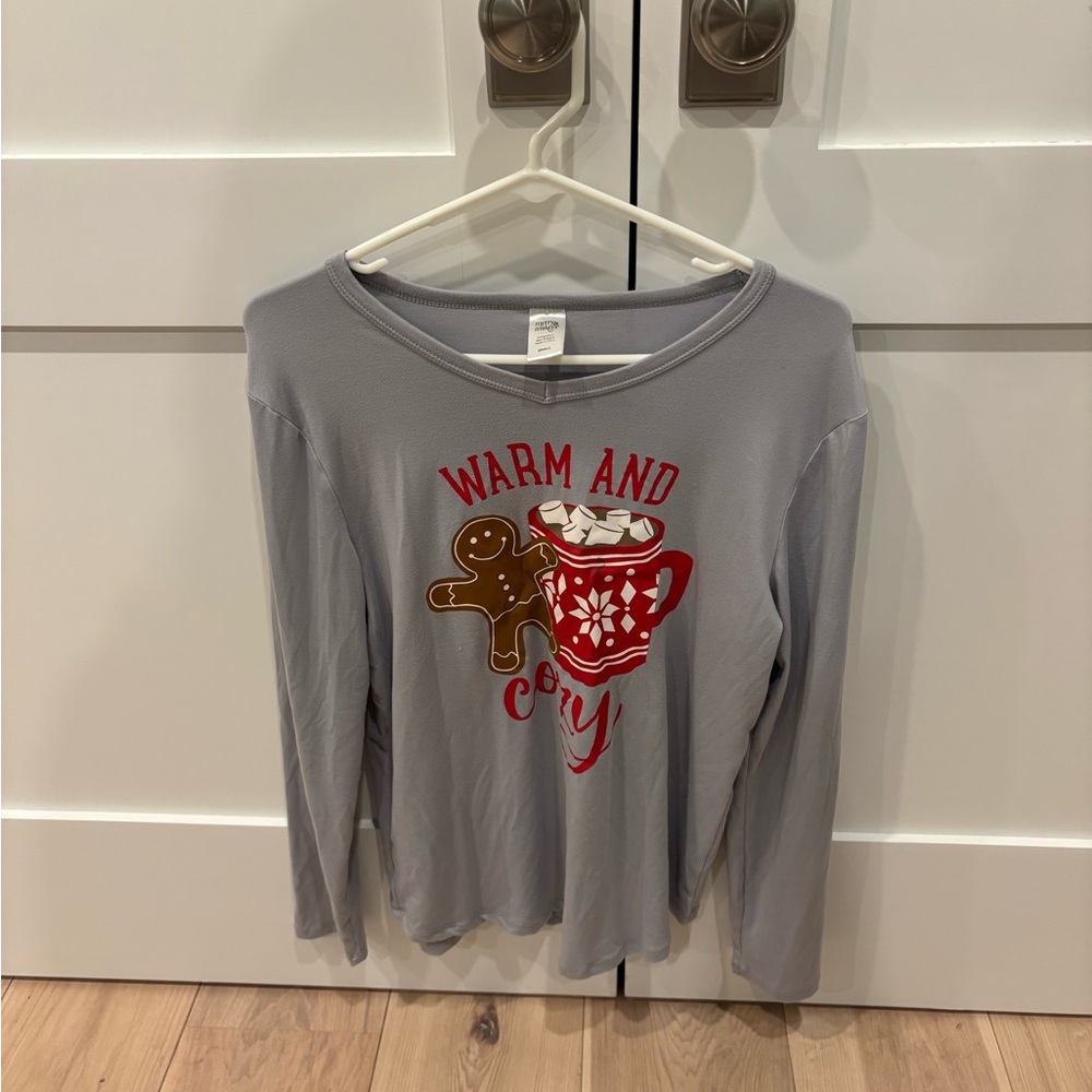 Merry Makers “Warm and Cozy” Holiday Pajama Top - Women’s Small - Grey